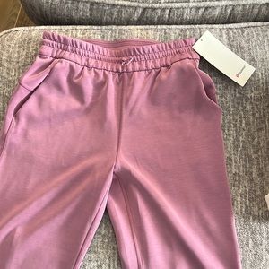 Lululemon soft stream crop pants. Brand new